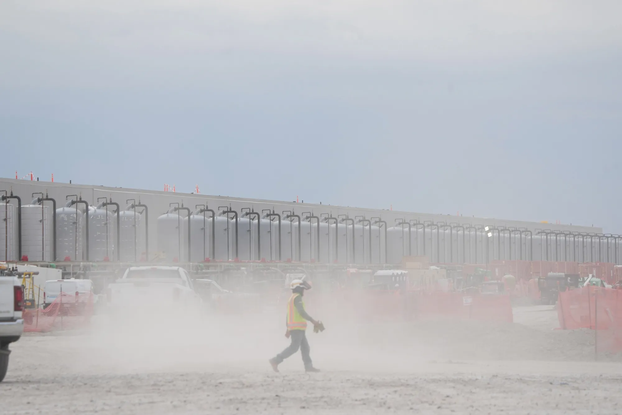 Featured image for “Bloomberg: AI Data Center Risk Steered by Location, Not Hyperscaler Status”